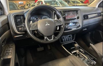 Mitsubishi Outlander 2.0 Comfort 16v - Foto #7