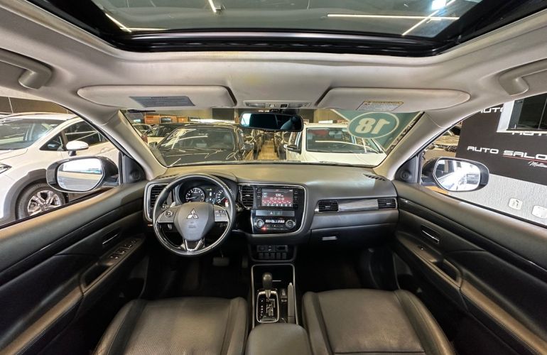 Mitsubishi Outlander 2.0 Comfort 16v - Foto #9