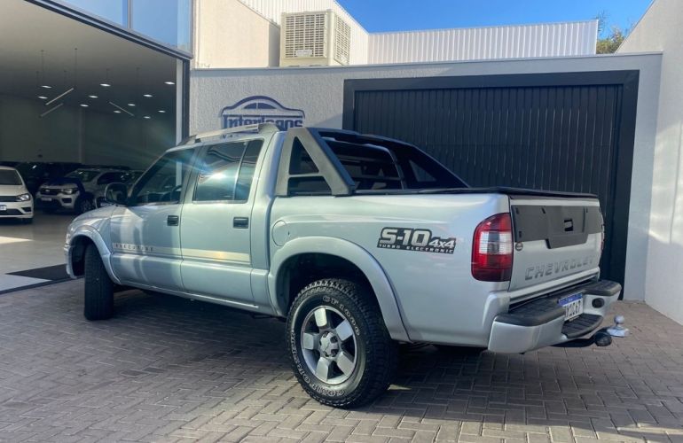 Chevrolet S10 Executive 4x4 2.8 (Cab Dupla) - Foto #4