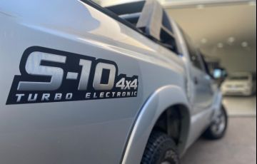 Chevrolet S10 Executive 4x4 2.8 (Cab Dupla) - Foto #9