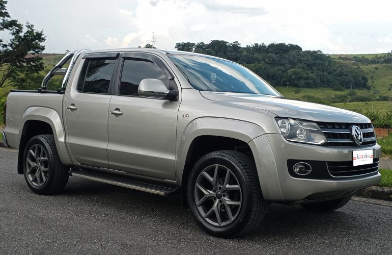 Volkswagen Amarok 2.0 TDi CD 4x4 Highline (Aut) - Foto #4