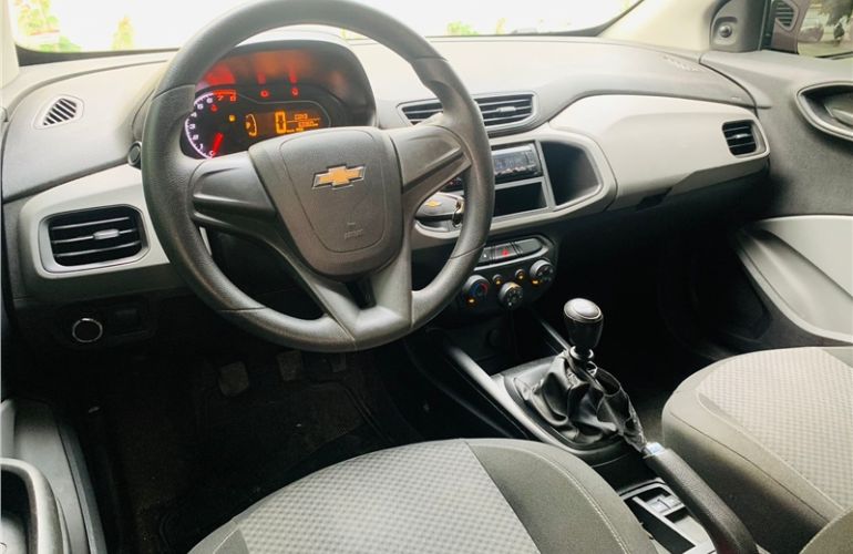 Chevrolet Onix 1.0 Mpfi Joy 8v Flex 4p Manual Branco Flex 2019 Usado -  Interior Carro