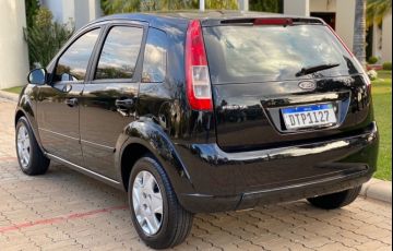 Ford Fiesta Hatch 1.0 (Flex) - Foto #4