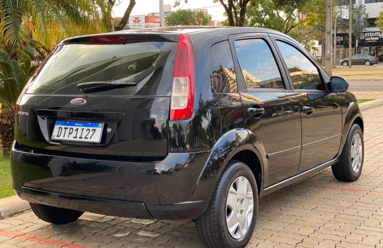 Ford Fiesta Hatch 1.0 (Flex) - Foto #10