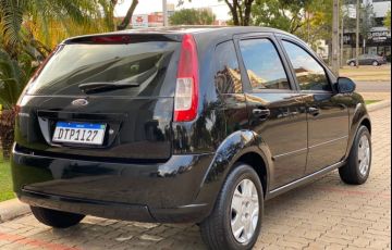 Ford Fiesta Hatch 1.0 (Flex) - Foto #10