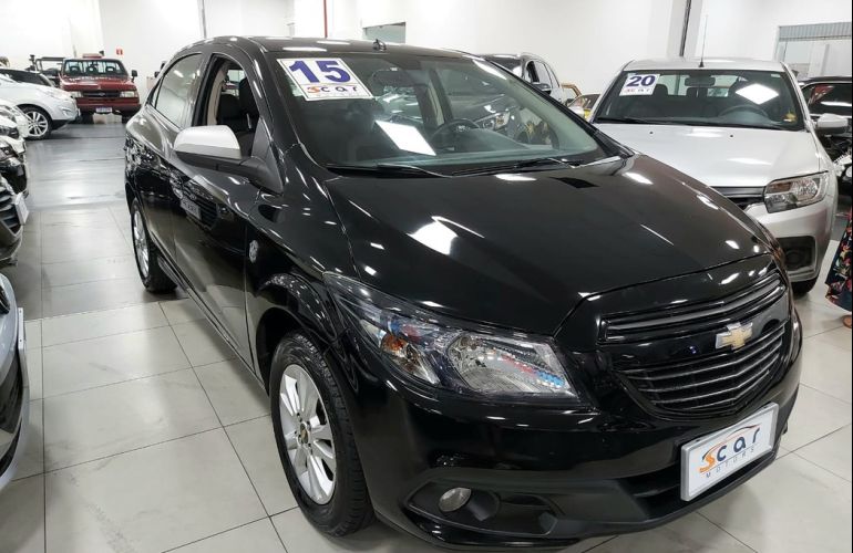 Chevrolet Onix 1.0 MPFi Seleção 8v - Foto #3