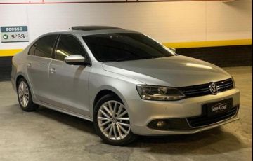 Volkswagen Jetta 2.0t - Foto #1