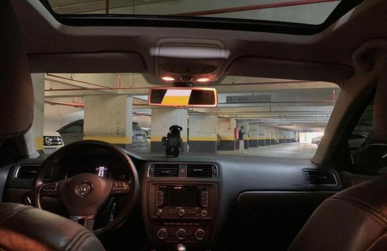 Volkswagen Jetta 2.0t - Foto #8