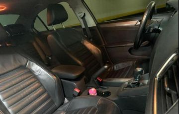 Volkswagen Jetta 2.0t - Foto #9