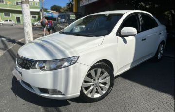 Kia Cerato 1.6 E.221 Sedan 16v - Foto #1
