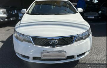 Kia Cerato 1.6 E.221 Sedan 16v - Foto #2