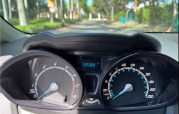Ford Fiesta 1.0 Rocam SE 8V Flex 4p Manual - Foto #6