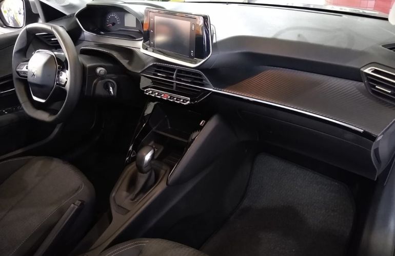 Peugeot 208 1.6 Active Pack 16v - Foto #9