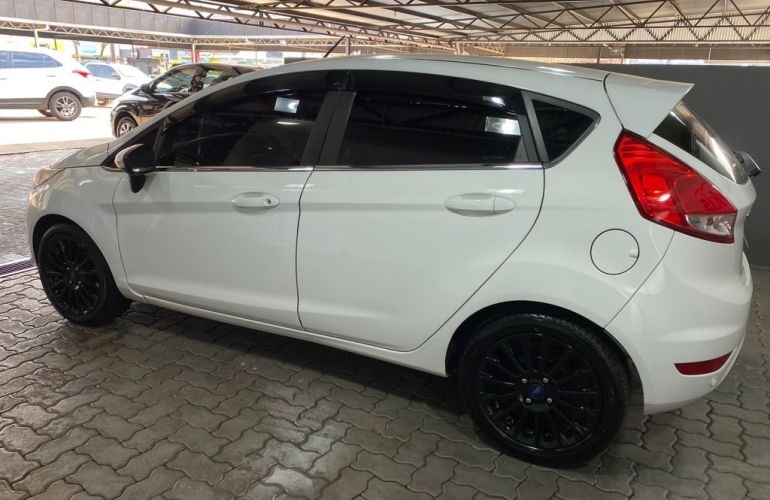 Ford New Fiesta Titanium 1.6 16V (Aut) - Foto #4