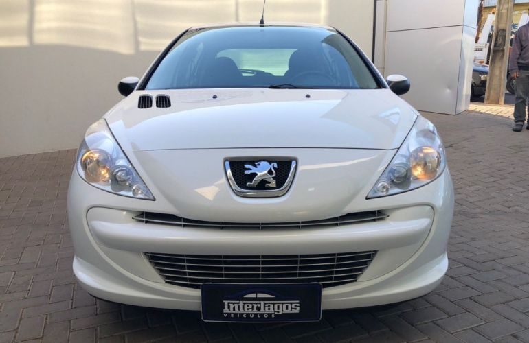 Peugeot 207 Hatch XR 1.4 8V (flex) 4p - Foto #2