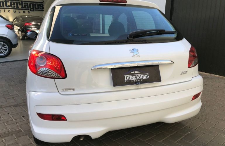 Peugeot 207 Hatch XR 1.4 8V (flex) 4p - Foto #8