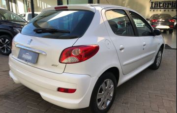 Peugeot 207 Hatch XR 1.4 8V (flex) 4p - Foto #10