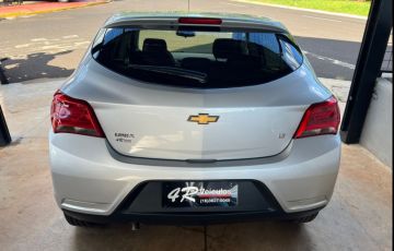 Chevrolet Onix 1.0 MPFi LT 8v - Foto #4