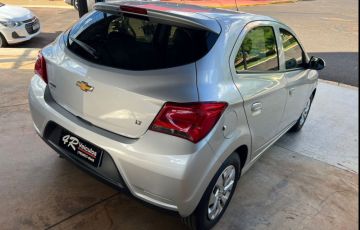 Chevrolet Onix 1.0 MPFi LT 8v - Foto #5