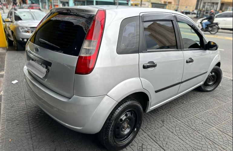 Ford Fiesta 1.0 MPi 8v - Foto #3