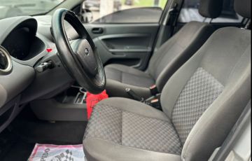 Ford Fiesta 1.0 MPi 8v - Foto #7