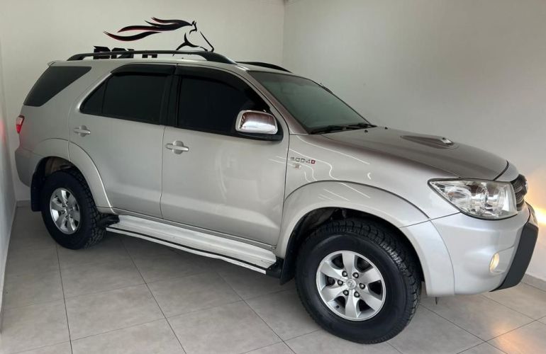 Toyota Hilux Sw4 3.0 Srv 4x4 7 Lugares 16V Turbo Intercooler - Foto #1