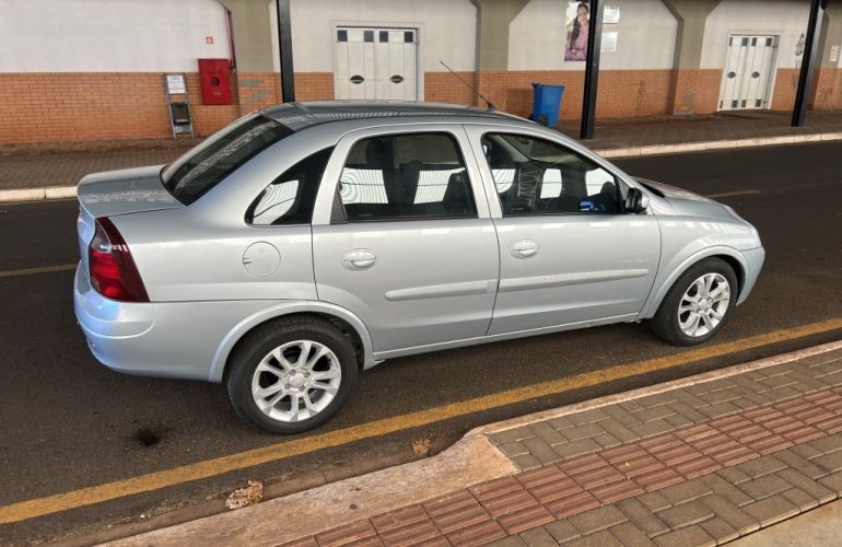Chevrolet Corsa Sedan Premium 1.4 (Flex) - Foto #5