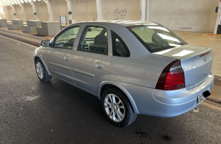 Chevrolet Corsa Sedan Premium 1.4 (Flex) - Foto #9