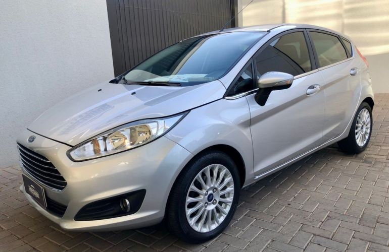 Ford New Fiesta Titanium 1.6 16V - Foto #4