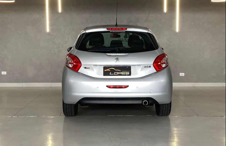 Peugeot 208 1.6 Griffe 16v - Foto #5