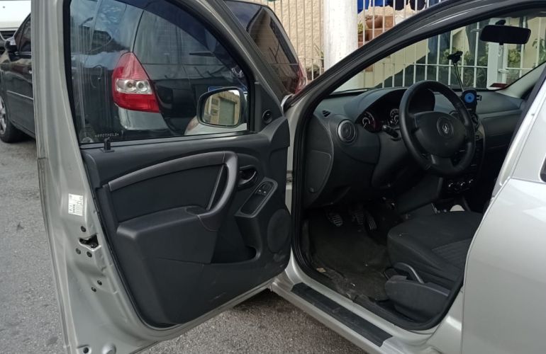 Renault Sandero Expression 1.6 8V (Flex) - Foto #9