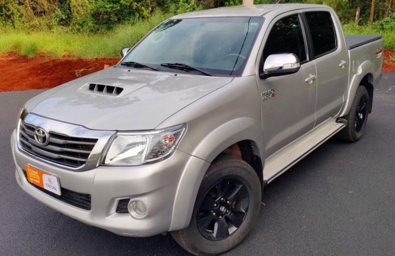 Toyota Hilux 3.0 TDI 4x4 CD SRV Top (Aut) - Foto #4