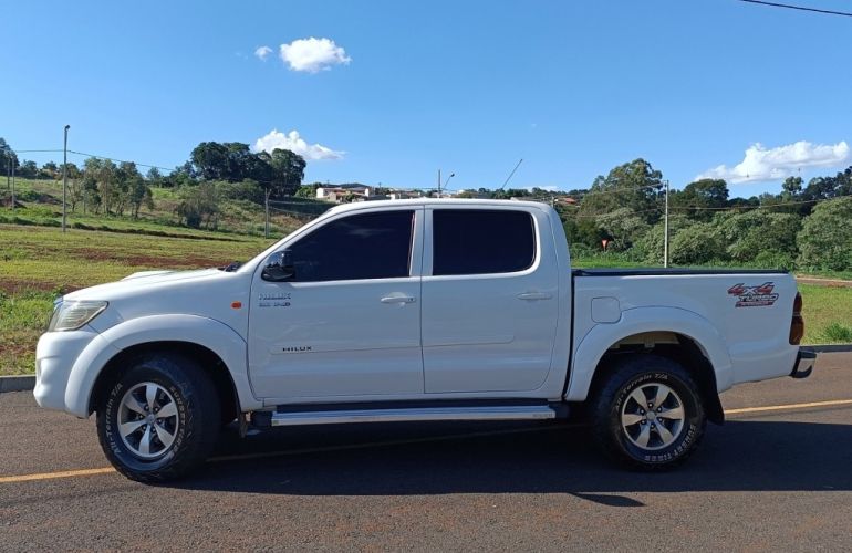 Toyota Hilux 3.0 TDI 4x4 CD STD - Foto #3