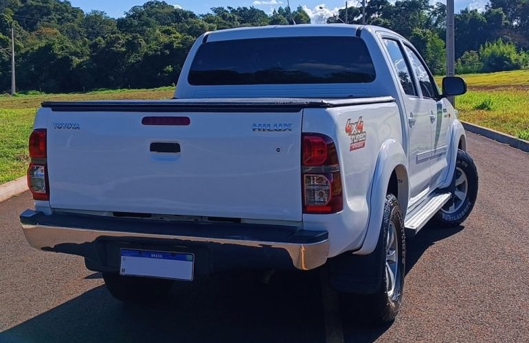 Toyota Hilux 3.0 TDI 4x4 CD STD - Foto #5