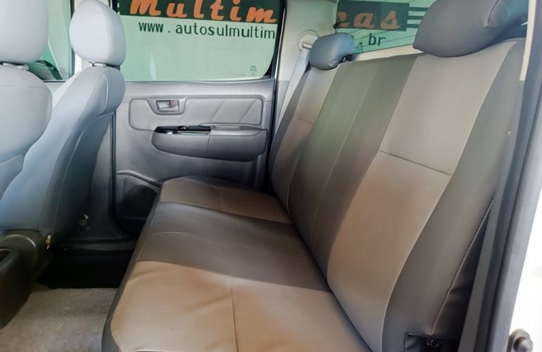Toyota Hilux 3.0 TDI 4x4 CD STD - Foto #8
