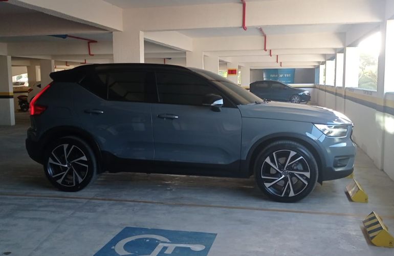 Volvo XC40 1.5 T5 R-Design Recharge DCT - Foto #1