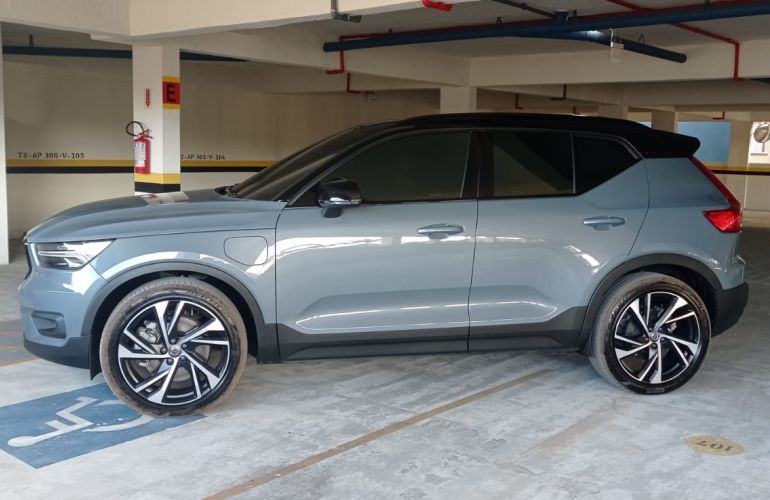 Volvo XC40 1.5 T5 R-Design Recharge DCT - Foto #4