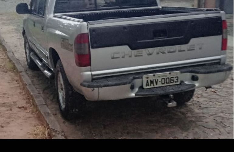 Chevrolet S10 Luxe 4x2 2.8 (Cab Dupla) - Foto #4