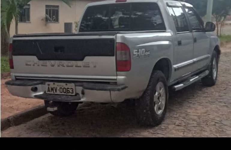 Chevrolet S10 Luxe 4x2 2.8 (Cab Dupla) - Foto #5