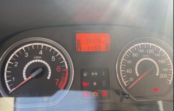 Renault Logan Expression 1.0 16V (Flex) - Foto #8