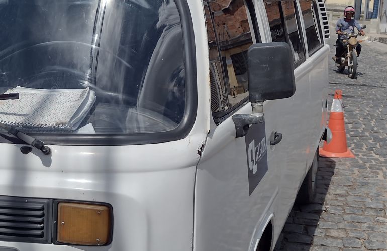 Volkswagen Kombi Standard 1.4 (Flex) - Foto #3