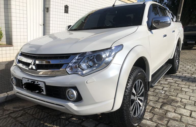 Mitsubishi L200 Triton Sport 2.4 DID-H HPE Top 4WD (Aut) - Foto #1