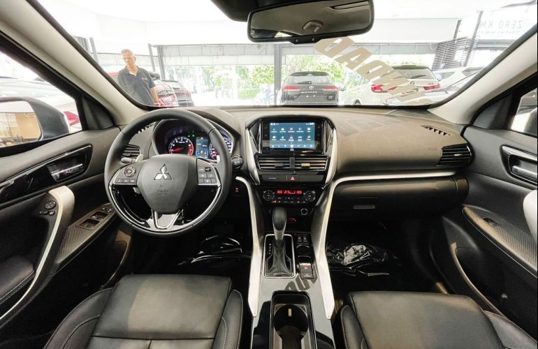Mitsubishi Eclipse Cross 1.5 Mivec Turbo Hpe-s - Foto #10