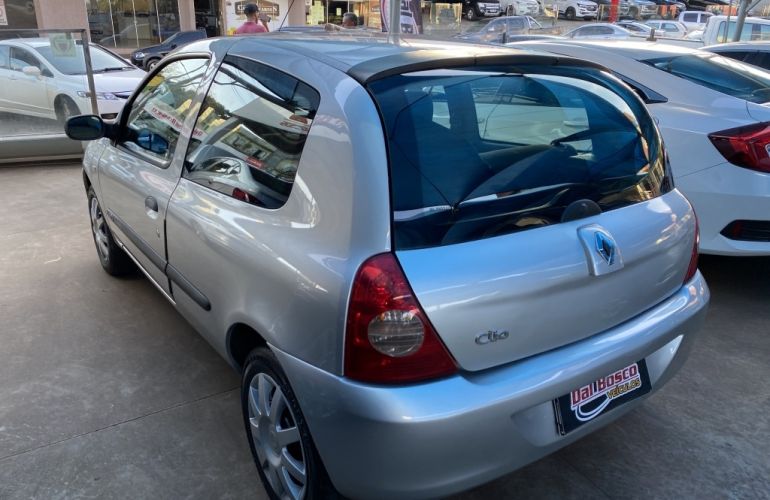 Renault Clio 1.0 16V (flex) 2p - Foto #4