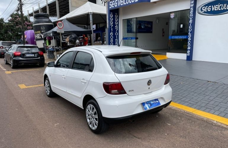 Volkswagen Gol 1.0 8V Série 25 anos (Flex) 4p - Foto #3