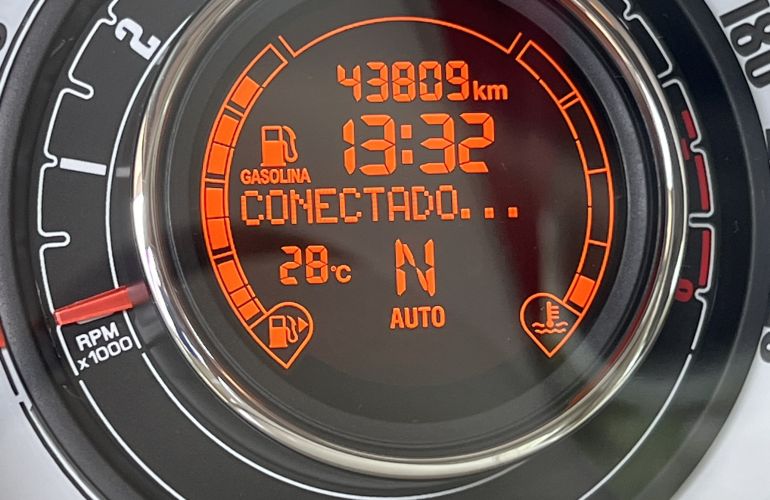Fiat 500 Cult Dualogic 1.4 Evo (Flex) - Foto #3
