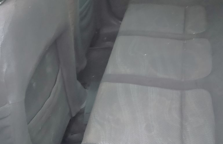 Fiat Punto ELX 1.4 (Flex) - Foto #4