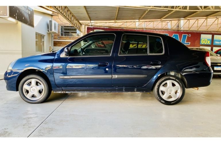 Renault Clio Sedan Privilége 1.6 16V - Foto #7