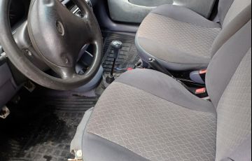 Ford Fiesta Hatch GL 1.0 MPi 4p - Foto #4
