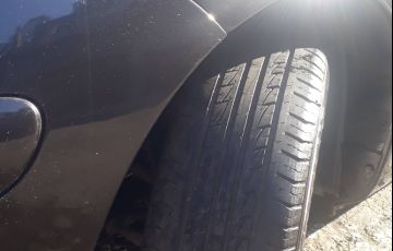Citroën C3 Exclusive 1.4 8V (flex) - Foto #4